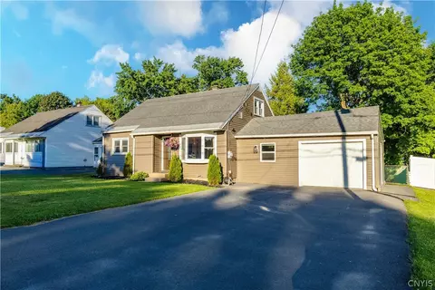 122 Floyd Ave, Deerfield, NY 13502