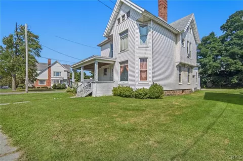 120 Diamond St, Lenox, NY 13032