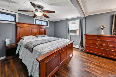 Bedroom - 557 Main St, Schroeppel, NY 13135 photo 1 of 8