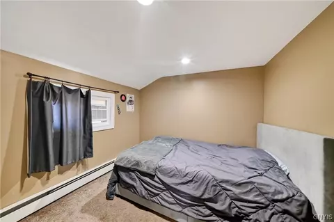 Bedroom - 557 Main St, Schroeppel, NY 13135 photo 6 of 8