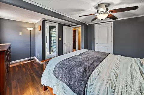 Bedroom - 557 Main St, Schroeppel, NY 13135 photo 2 of 8