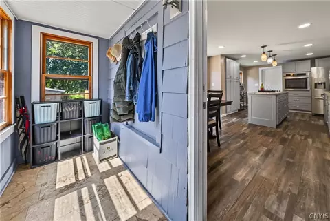 Entry Way - 557 Main St, Schroeppel, NY 13135 photo 1 of 7