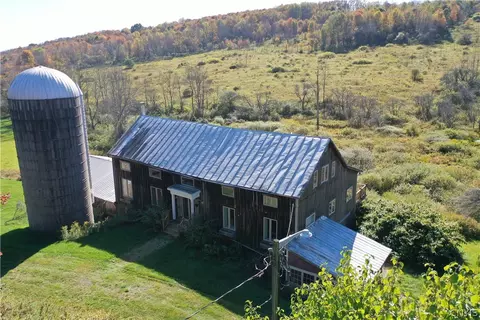4555 Elwood Rd, Taylor, NY 13040