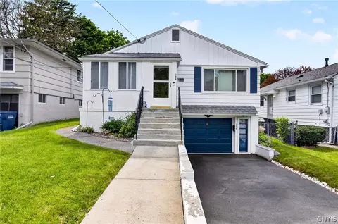 156 Cloveridge Dr, Syracuse, NY 13206