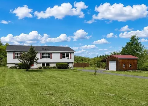 2415 Case Hill Rd, Lafayette, NY 13084