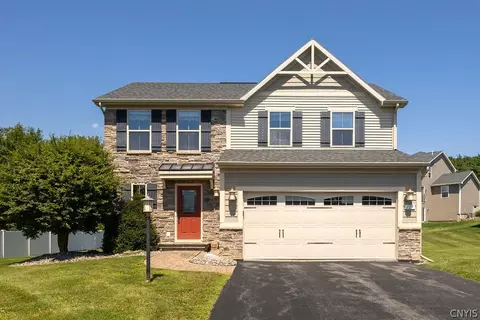 127 Brinan Flds, Manlius, NY 13104