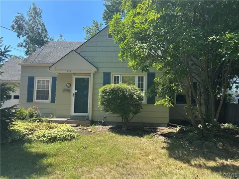 815 2nd St, Salina, NY 13088