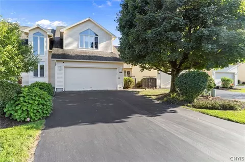 5340 Bunker Hl, Syracuse, NY 13207