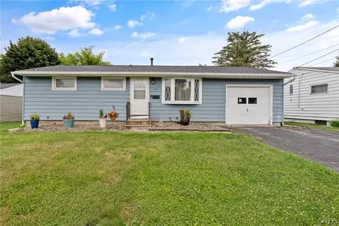 103 Albernathy St, Salina, NY 13088
