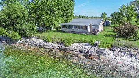 3596 Flanders Rd, Lyme, NY 13693