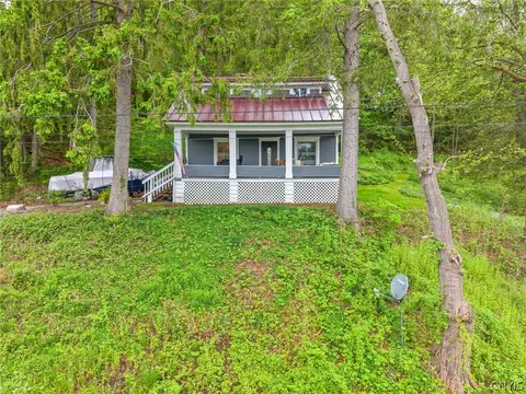 2417 Onativia Rd, Lafayette, NY 13084