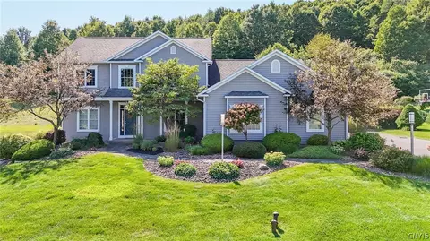 6361 Tulipwood Ln, Jamesville, NY 13078