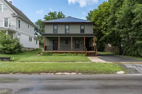 6 Washington St, Alexandria, NY 13607