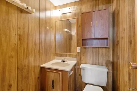 Bath - 4889 Heelpath Rd, Rome, NY 13440 photo 2 of 2