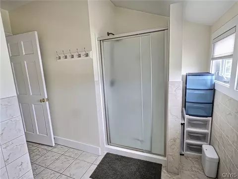 Bath - 123 Linden Ave, Ithaca, NY 14850 photo 4 of 4