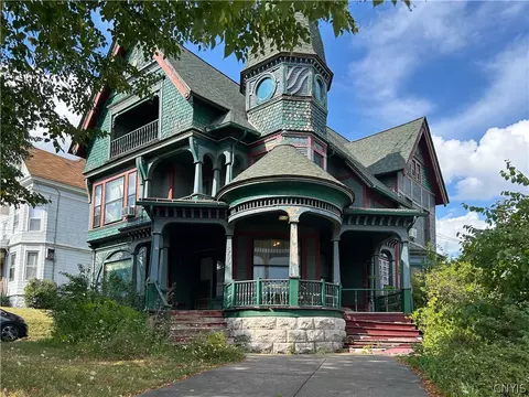 500 N Mcbride St, Syracuse, NY 13203