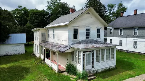 18 Howard St, Manheim, NY 13329