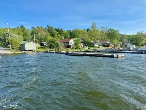 48289 Hibbard Point Rd, Alexandria, NY 13679