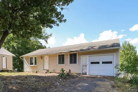 5255 Bear Rd, Syracuse, NY 13212
