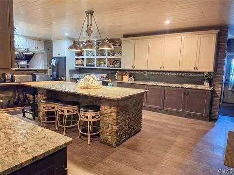 Kitchen - 6266 Lakeshore Rd S, Canastota, NY 13032 photo 3 of 9