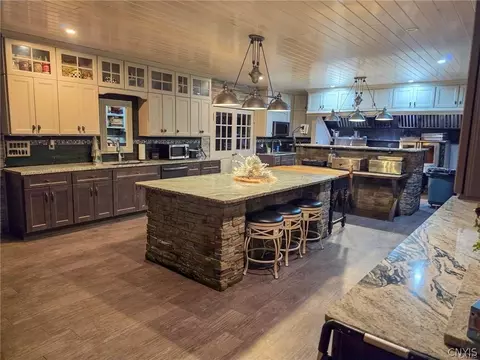 Kitchen - 6266 Lakeshore Rd S, Canastota, NY 13032 photo 2 of 9