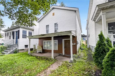 199 12 Liberty St, Oswego, NY 13126