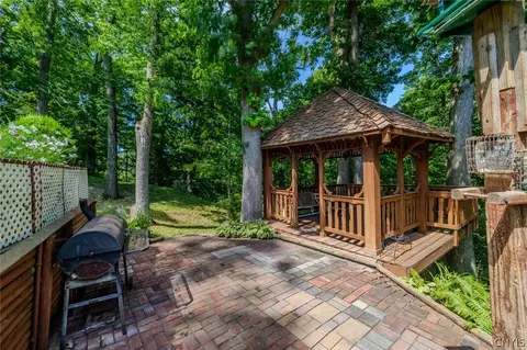 Exterior - 125 Jay St, Sullivan, NY 13037 photo 5 of 17