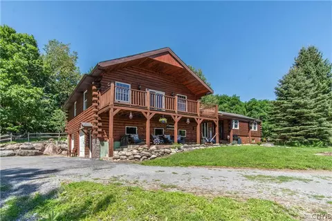 9758 East Rd, Lowville, NY 13367