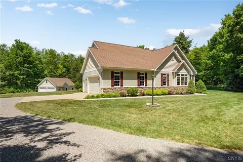 8061 Sand Ridge Rd, Trenton, NY 13304