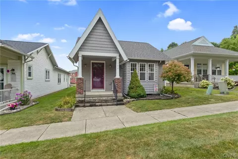 146 Greencastle St, Camillus, NY 13031