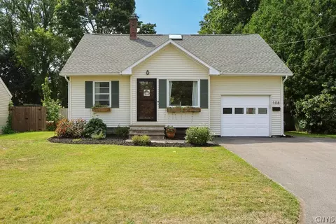 108 Stephen Pl, Syracuse, NY 13212