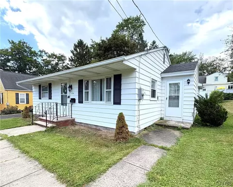 204 Ardmore Rd, Geddes, NY 13219