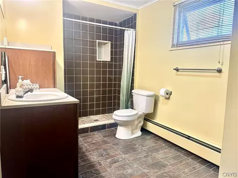 Bath - 104 E Smith St, Herkimer, NY 13350 photo 2 of 7