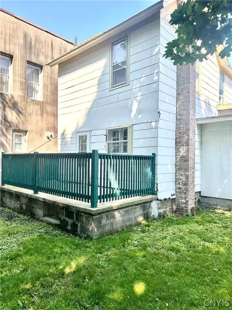 Exterior - 104 E Smith St, Herkimer, NY 13350 photo 2 of 4