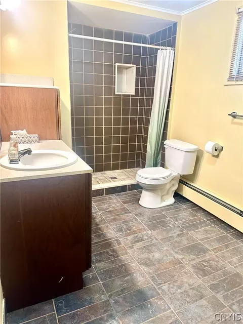 Bath - 104 E Smith St, Herkimer, NY 13350 photo 6 of 7