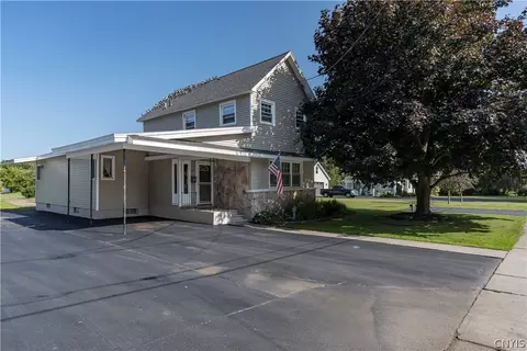140 Boon St, Watertown, NY 13601