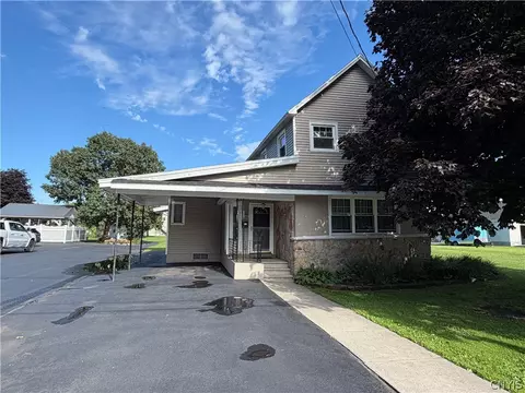 140 Boon St, Watertown, NY 13601