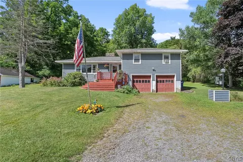 4135 Apulia Rd, Lafayette, NY 13078