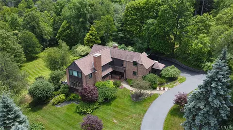 1715 Sherman Dr, New Hartford, NY 13413