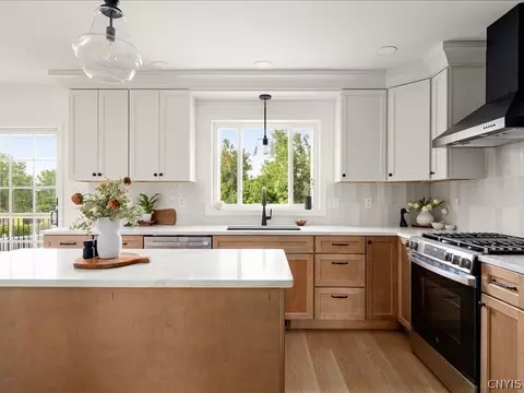 Kitchen - 1391 Middle Rd, Oneida, NY 13421 photo 3 of 6