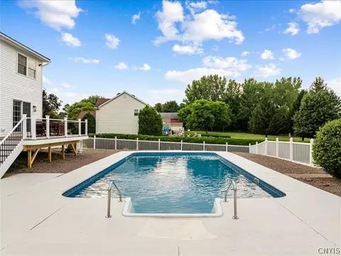 Exterior - 1391 Middle Rd, Oneida, NY 13421 photo 5 of 6