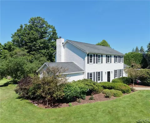 5875 Fieldstone Dr, Cazenovia, NY 13035