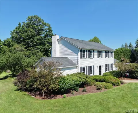5875 Fieldstone Dr, Cazenovia, NY 13035