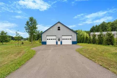 Exterior - 700 Kibby Rd, Lysander, NY 13027 photo 6 of 8