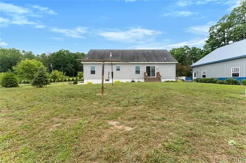 Exterior - 700 Kibby Rd, Lysander, NY 13027 photo 8 of 8