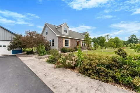Exterior - 700 Kibby Rd, Lysander, NY 13027 photo 3 of 8