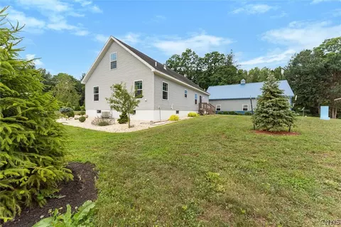 Exterior - 700 Kibby Rd, Lysander, NY 13027 photo 5 of 8