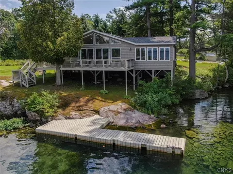 111 Blind Bay Rd, Hammond, NY 13646