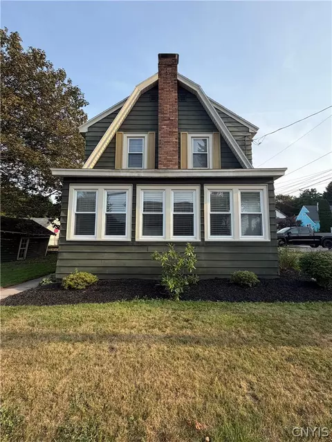 301 Draper Ave, Geddes, NY 13219