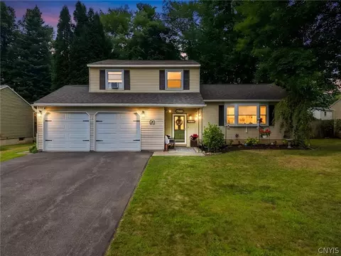 4333 Luna Crse, Liverpool, NY 13090